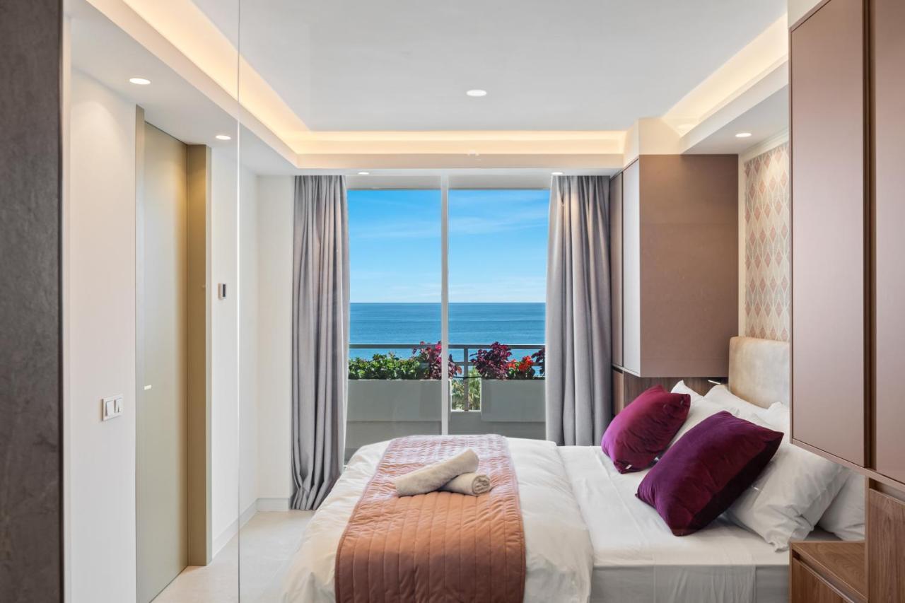 Fully Renovated Frontline Flat Apartamento Marbella Exterior foto