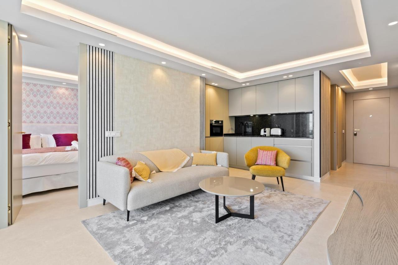 Fully Renovated Frontline Flat Apartamento Marbella Exterior foto