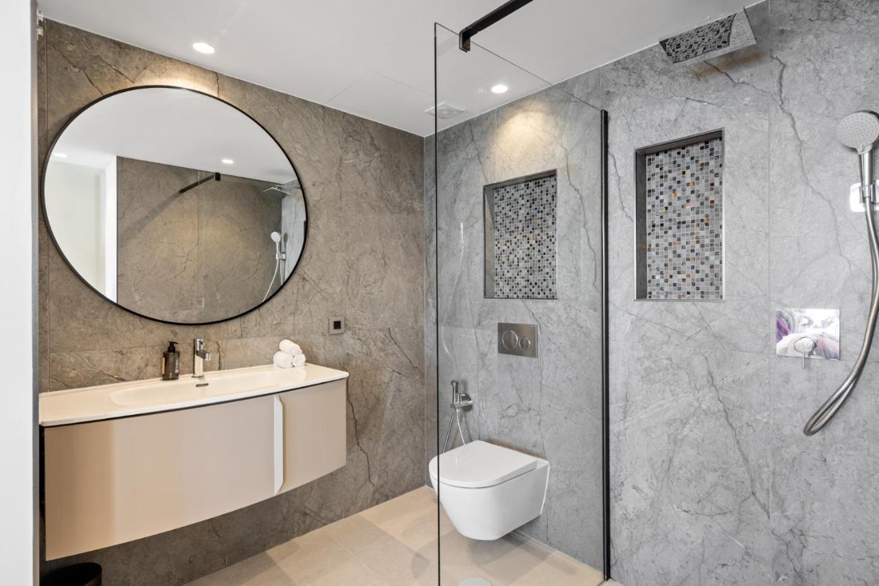 Fully Renovated Frontline Flat Apartamento Marbella Exterior foto